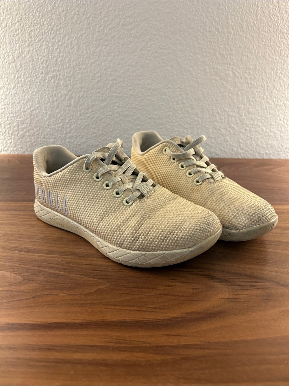 NOBULL trainers women 6.5